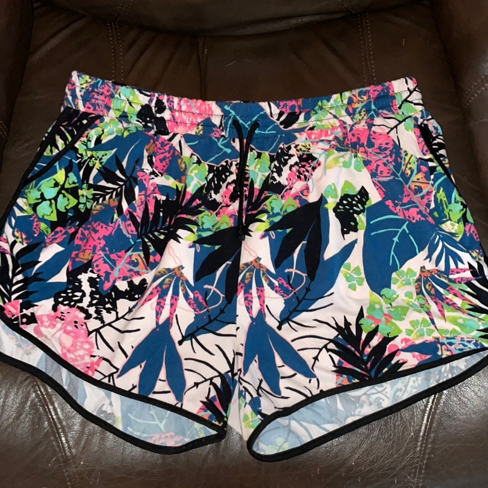XL shorts